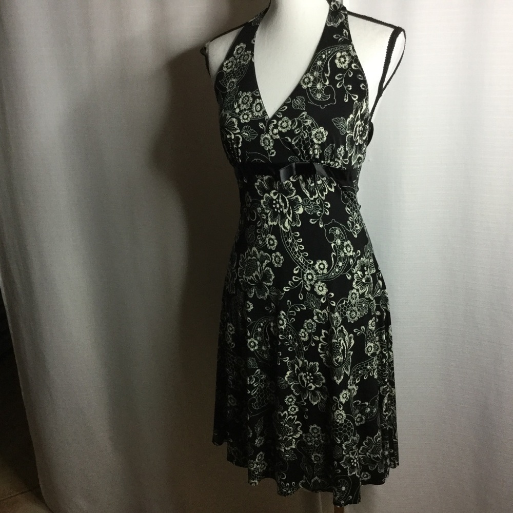 🟢B. DARLIN  BLACK/White Floral Dress Mini Halter